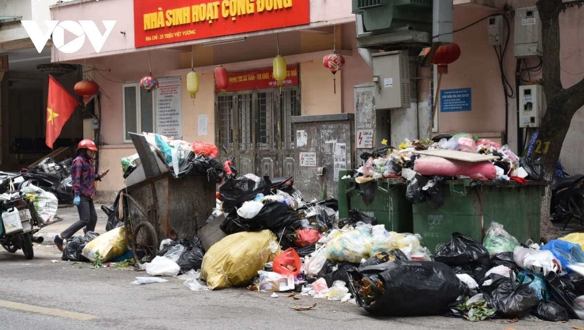 Dân mong đối thoại với lãnh đạo Hà Nội về bãi rác Nam Sơn